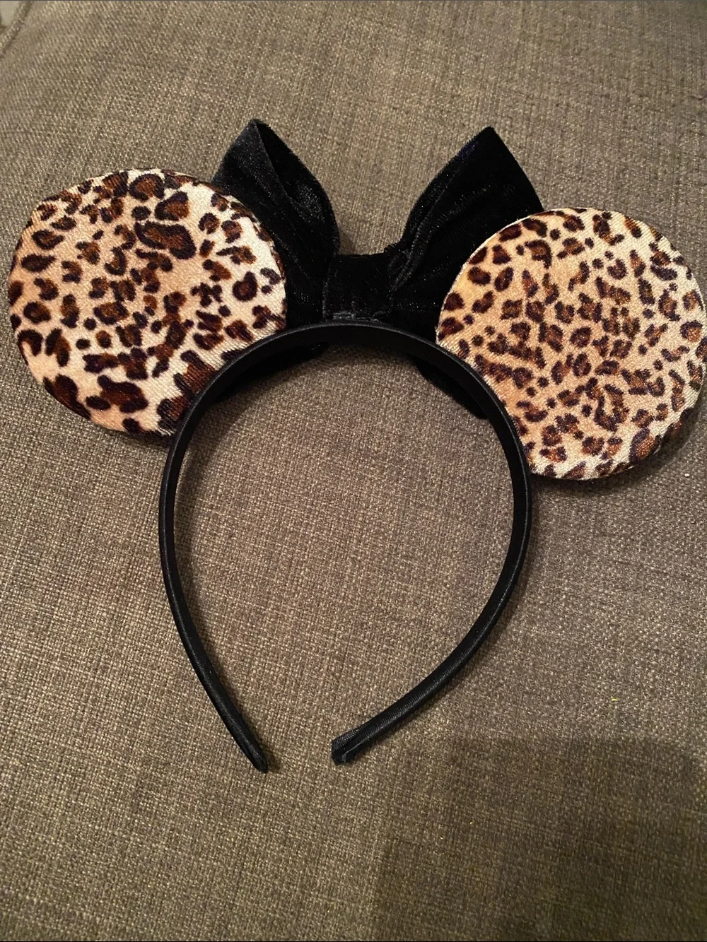 Disney Safari Leopard Print Minnie Ears Headband with Black Bow